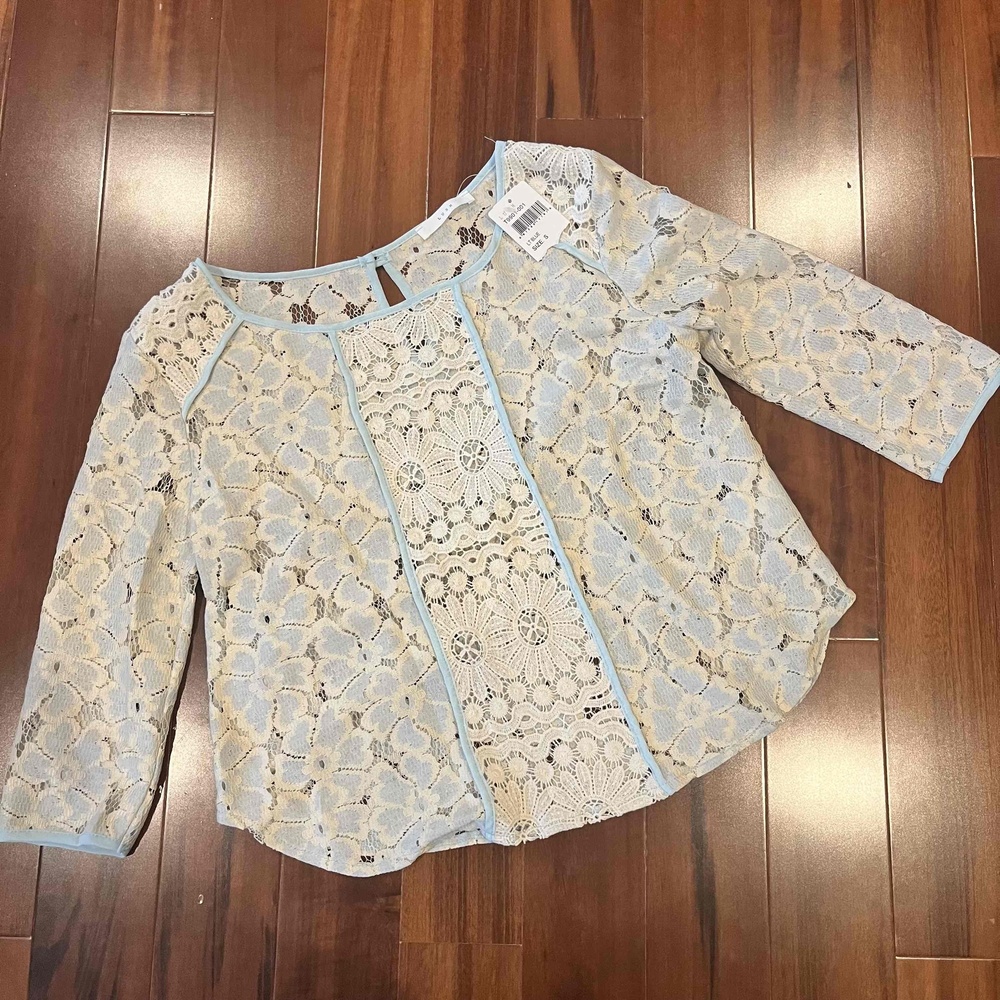 New Lush‎ Nordstrom Light Blue Cream Embroidered Cropped Top Blouse Boho Sz S